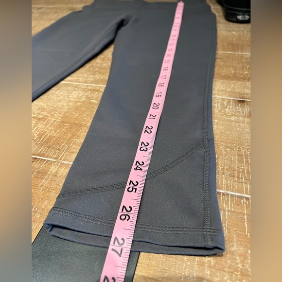 Fabletics Crop Leggings - Picture 7 of 8